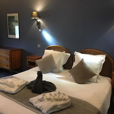 Henry Ii Beaune Centre 4*