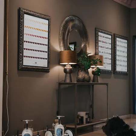 Hotel Henry Ii Centre