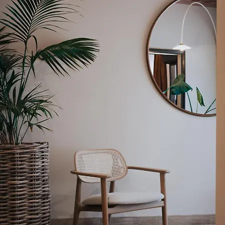 Henry Ii Beaune Centre Hotel 4*
