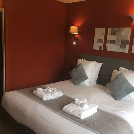 Hotel Henry Ii Centre