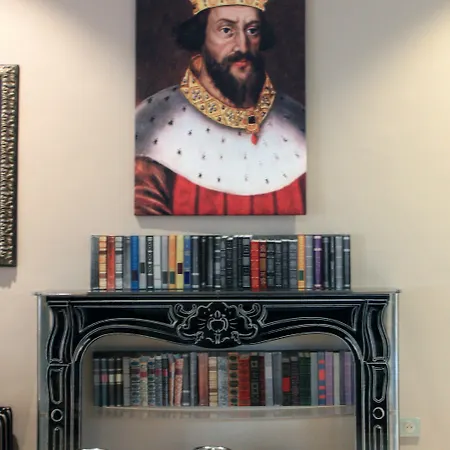 Hotel Henry Ii Centre