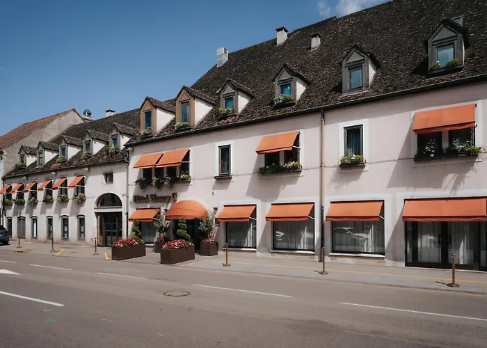 Henry Ii Centre Hotel 4*